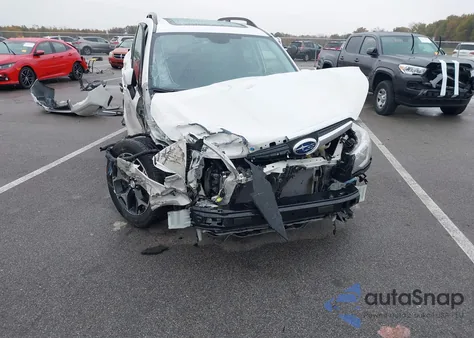 2016 Subaru Forester 2.0Xt Touring z USA, uszkodzony, nr VIN JF2SJGXC2GH540932